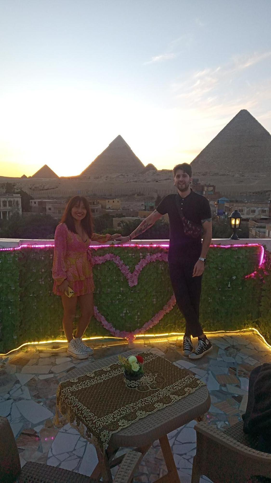 Pyramids Show Hotel Kafret el-Gabal Eksteriør bilde