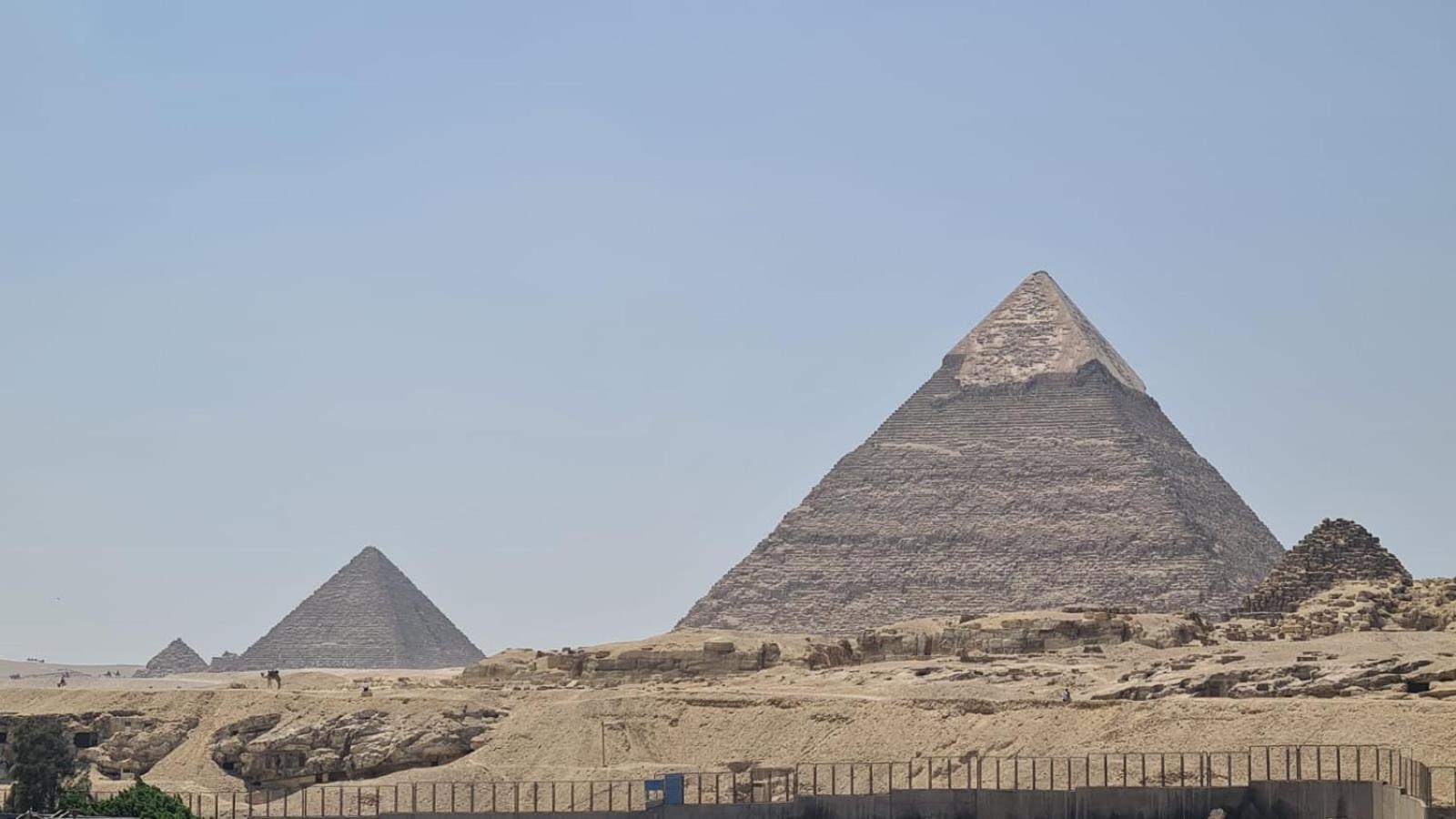 Pyramids Show Hotel Kafret el-Gabal Eksteriør bilde