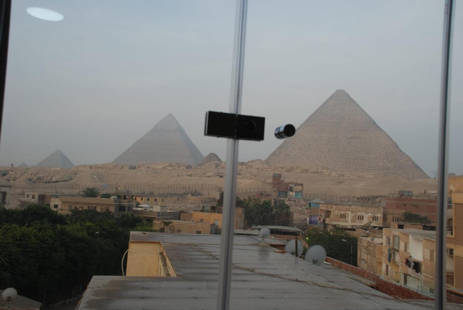 Pyramids Show Hotel Kafret el-Gabal Eksteriør bilde