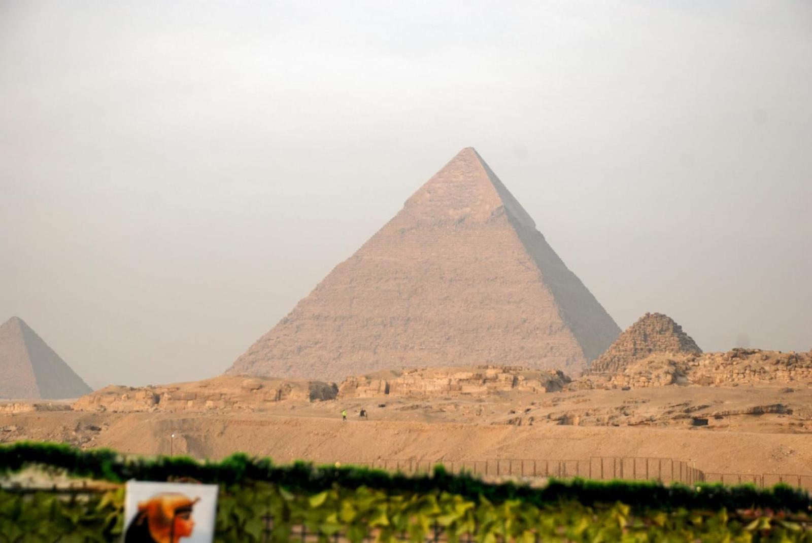 Pyramids Show Hotel Kafret el-Gabal Eksteriør bilde